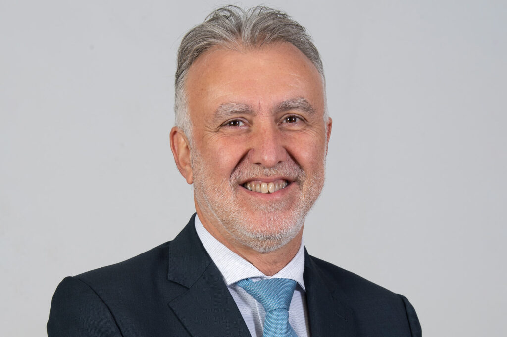 Carta abierta a don Ángel Víctor Torres