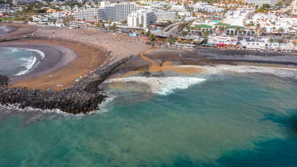 ATAN alerta a los mercados turísticos internacionales: las playas canarias no son seguras