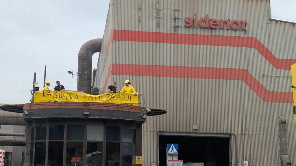 MOC realiza una acción en la fábrica de SIDENOR por su papel en el genocidio contra el pueblo palestino