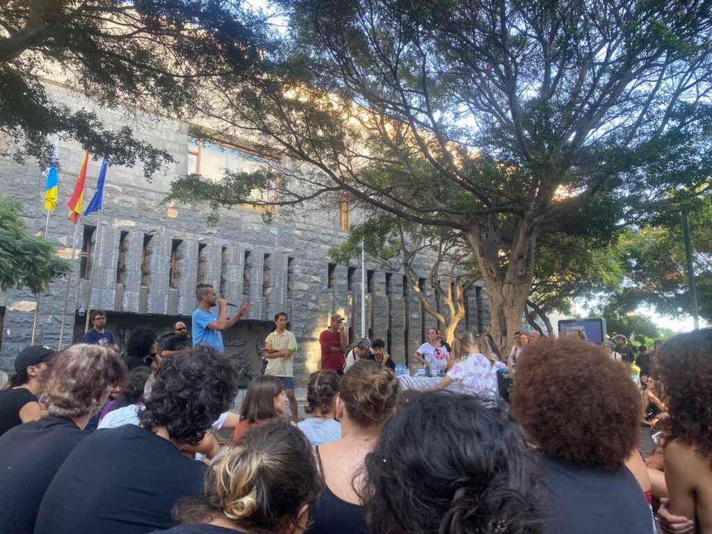 Tenerife se suma a las acampadas para exigir medidas reales frente a la emergencia habitacional
