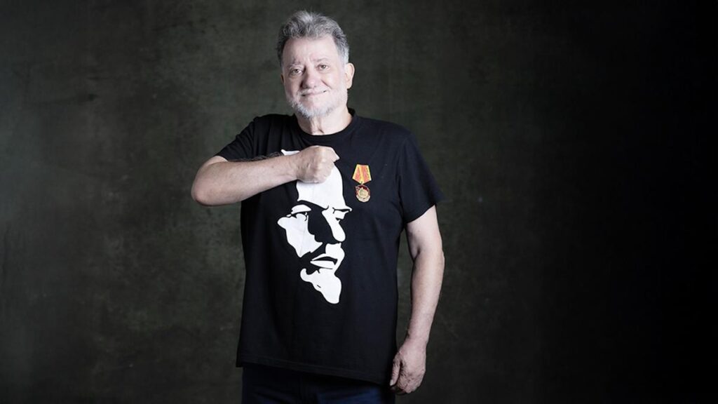 Lois Pérez Leira llama a la movilización contra el «fascismo global» y defiende un Frente Popular del siglo XXI