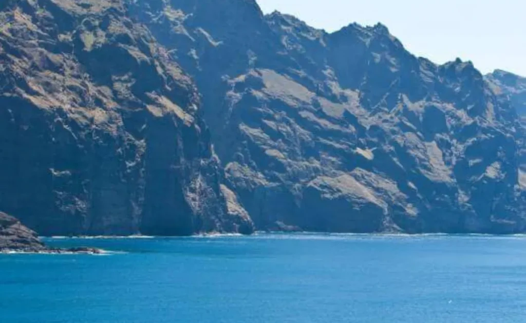 Kilian López (Greenpeace) alerta en San Borondón: «la destrucción del litoral canario ya no tiene marcha atrás»